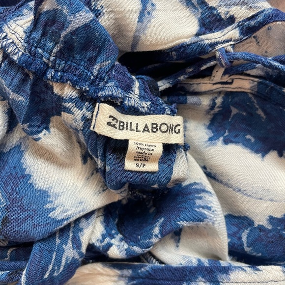 Billabong Woman’s Blue/off white Floral Maxi Dress Size:Small summer/beach - Picture 12 of 14